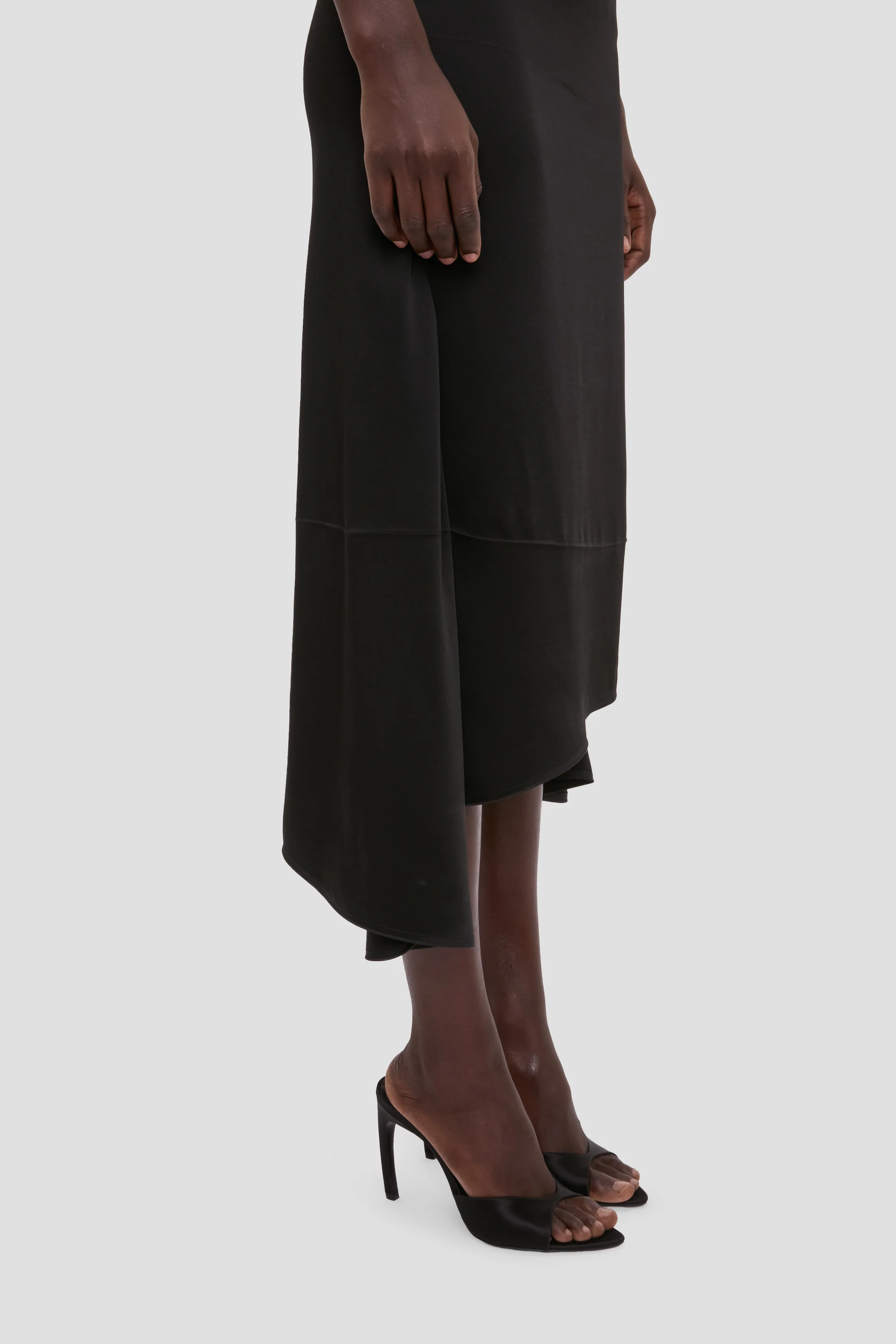 Asymmetric Midi Skirt In Black - Image 3