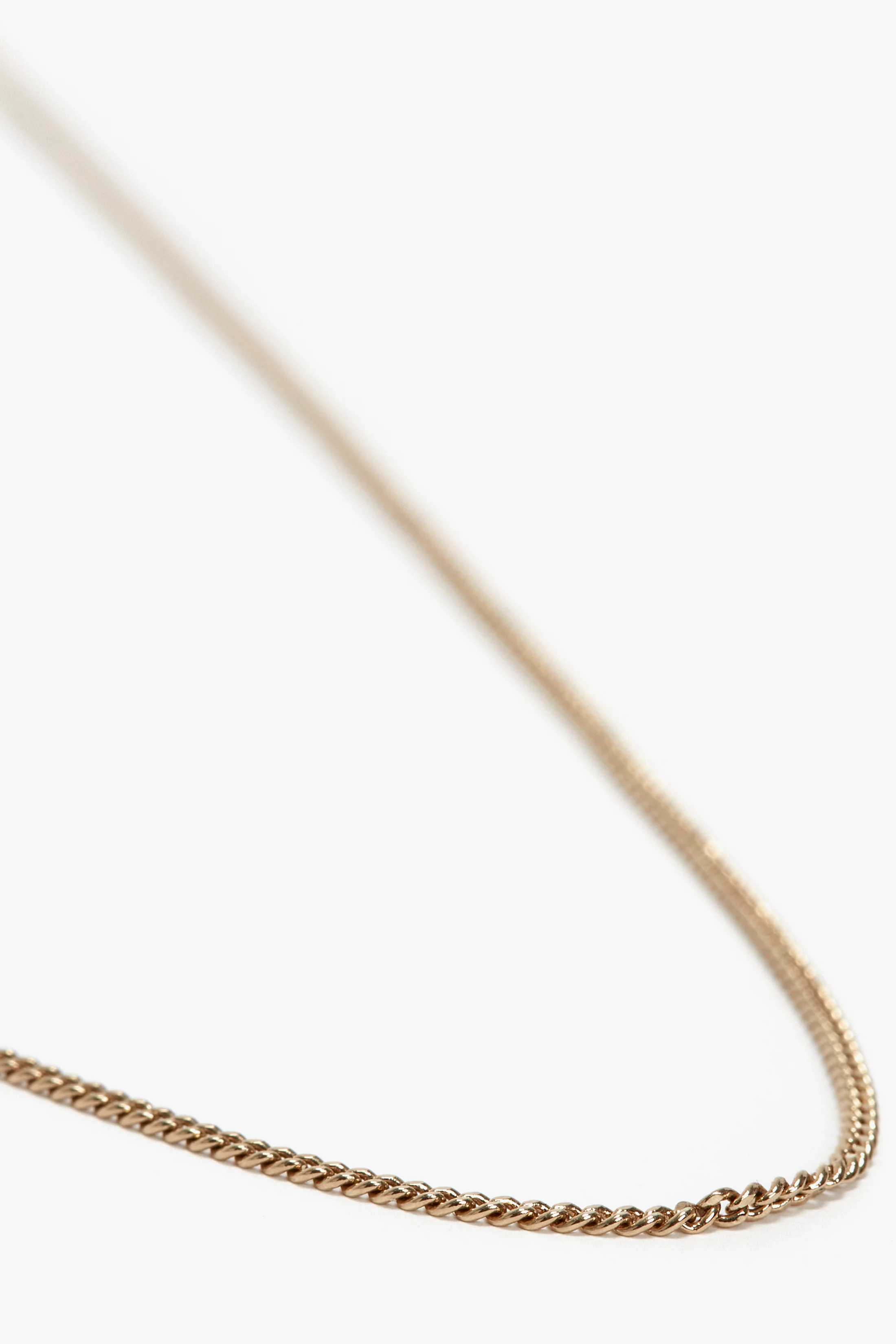 Long Fine Chain In Gold - Image 3