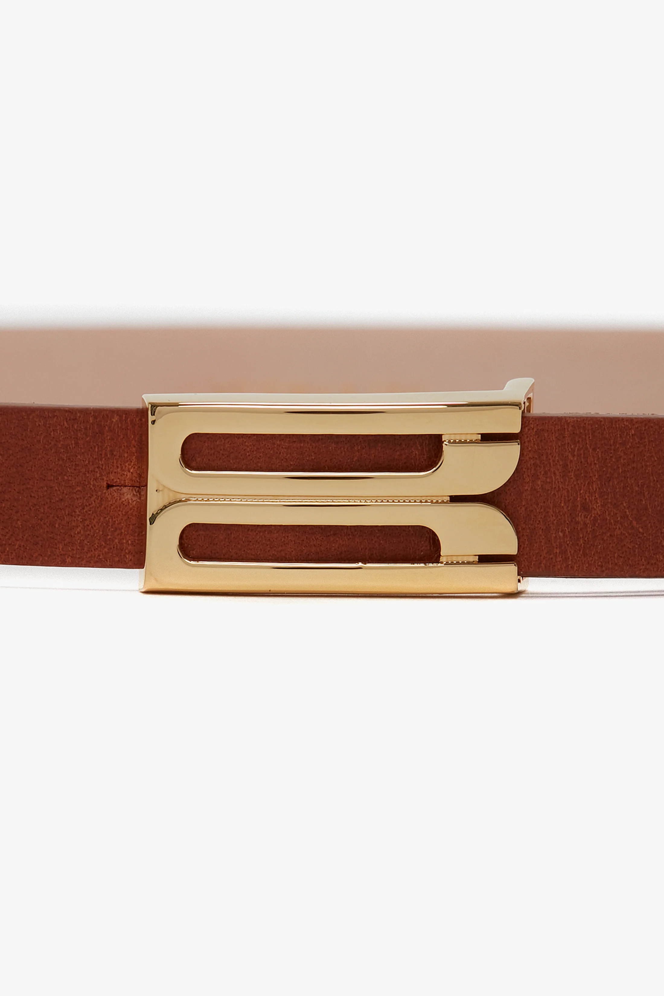 Micro Dorian Belt In Tan Leather - Image 4